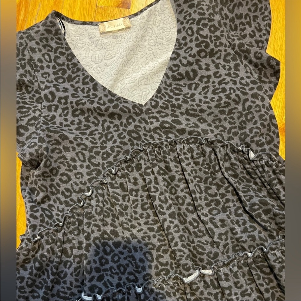 Alter’d State Gray Leopard Print Tunic Top